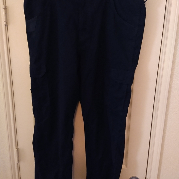 Wrangler Workwear Blue Cargo Pants Men's sz 42x30. - Picture 3 of 8